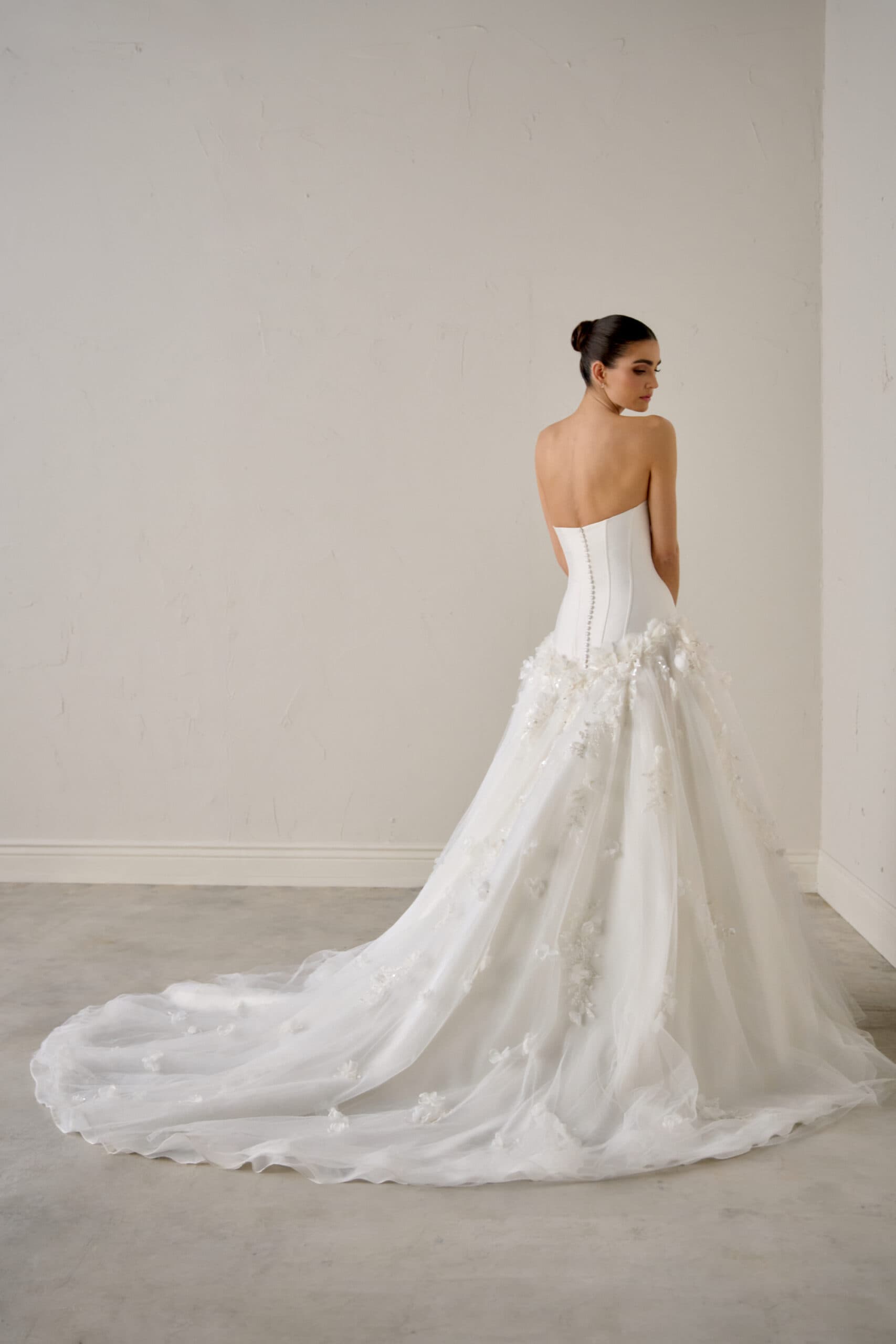 Astra 99364 - Justin Alexander wedding dress by Justin Alexander Signature - Tulle A-line gown with a dropped waistline an...