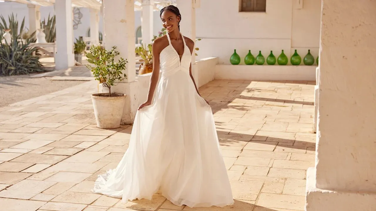 How to choose the right wedding dress silhouette for your body type