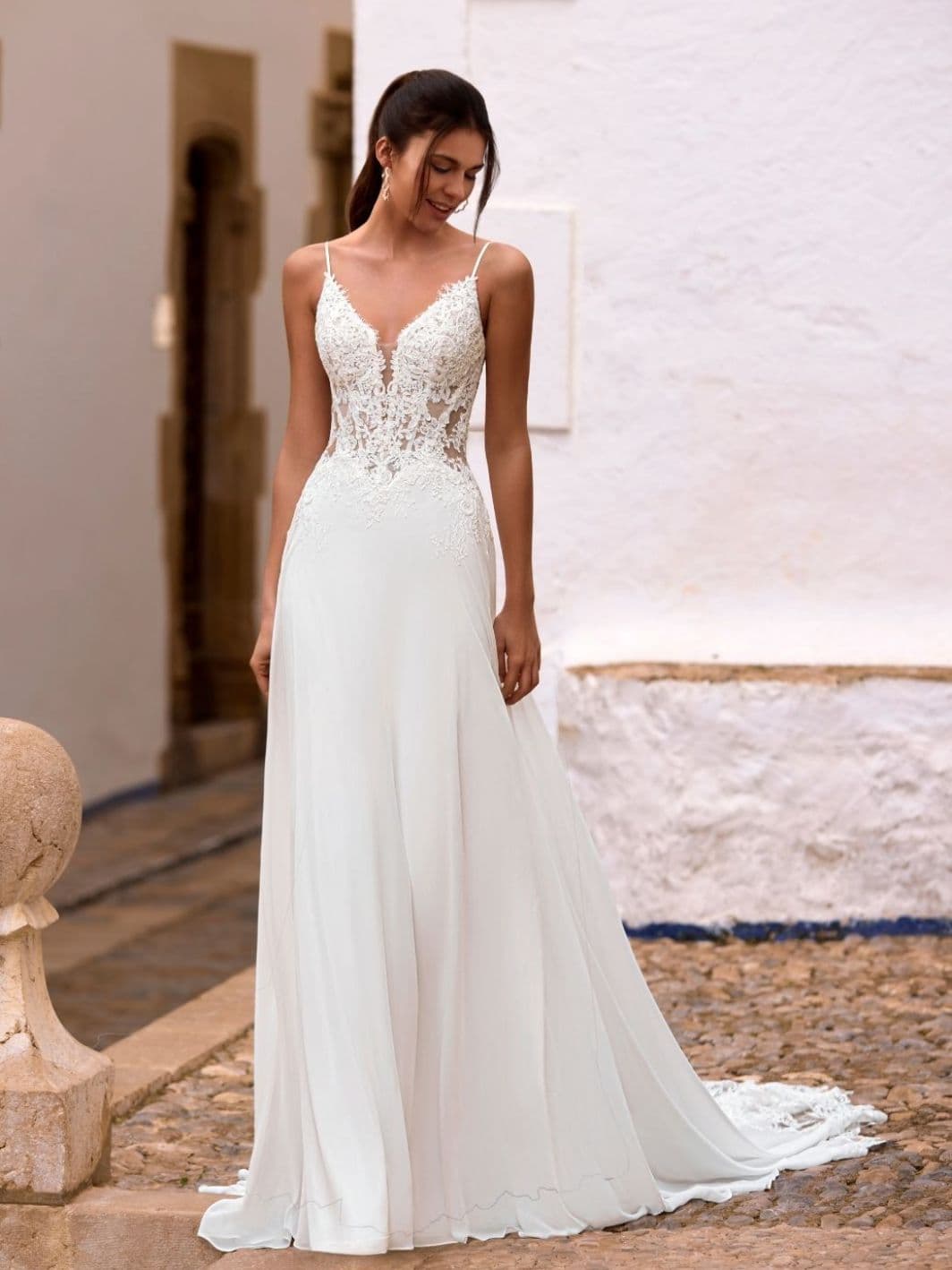 Floretta - Enzoani Love wedding dress by Enzoani Love Lace Bodice Chiffon A-Line Gown with Spaghetti Straps
Romant... view 1