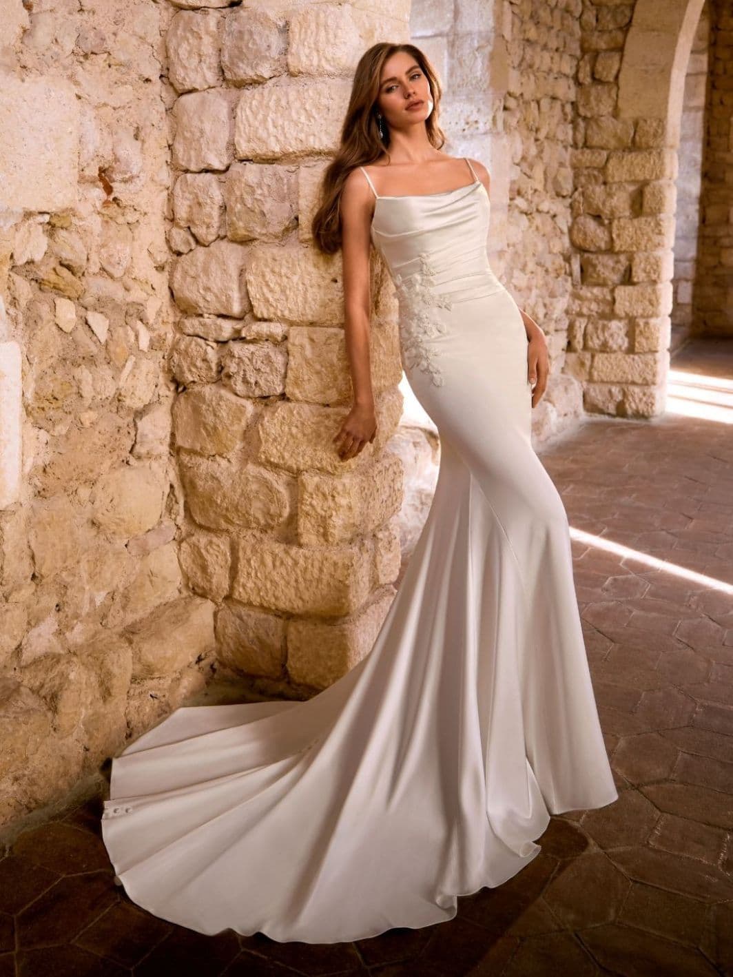 Griselda - Etoile by Enzoani wedding dress by Enzoani Etoile - Griselda by Enzoani Etoile| Price: £1680| Stockist: TDR Brid