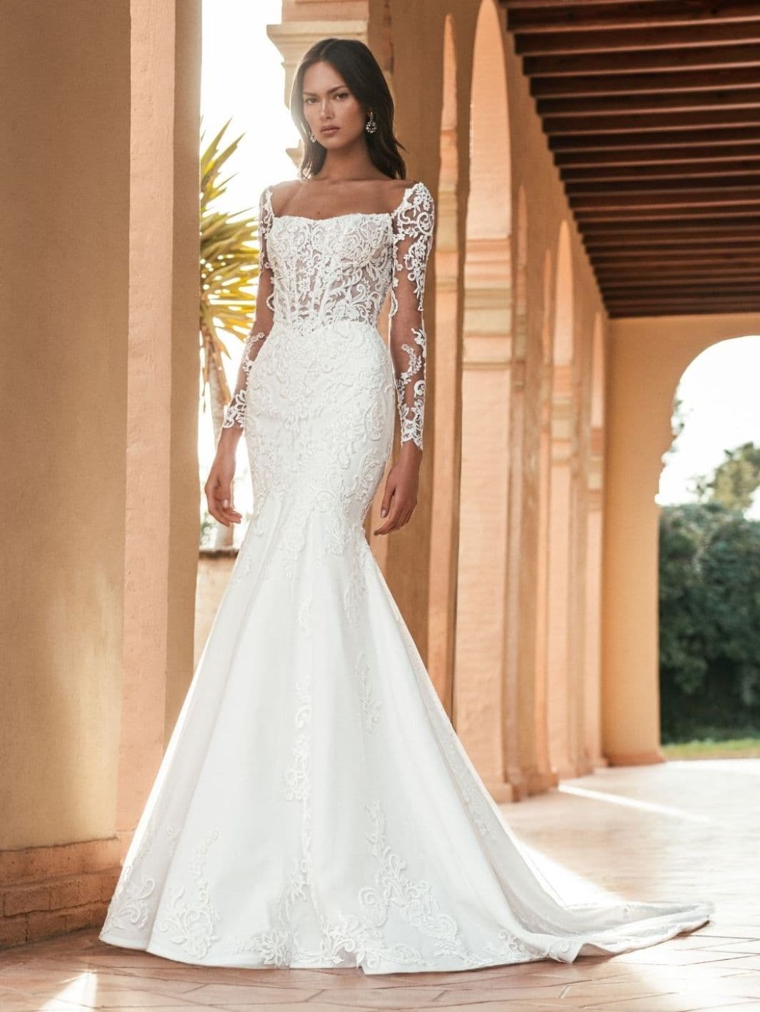 Umika - Blue by Enzoani wedding dress by Blue by Enzoani - Umika by Blue by Enzoani | Price: £2160| Stockist: TDR Brida
