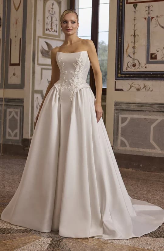 Aleena 63329 - Veni Infantino wedding dress by Veni Infantino - Aleena 63329 – by Veni Infantino | Price: £1797| Stock