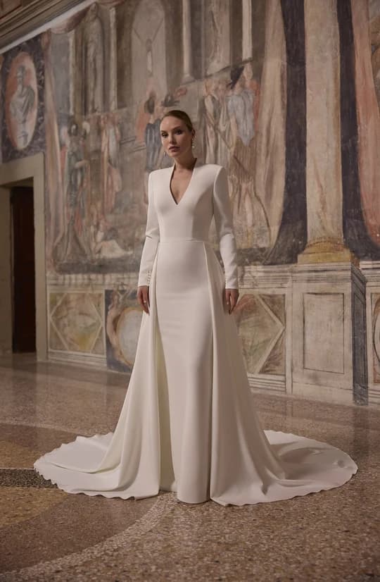 Angelina 63355 - Veni Infantino wedding dress by Veni Infantino - Angelina 63355 – by Veni Infantino | Price: £1797|...