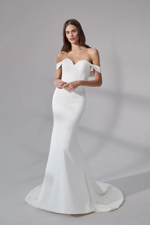 99177 Helena Justin Alexander Signature