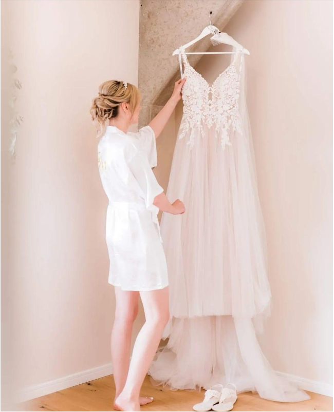 wedding-dress-shopping-1