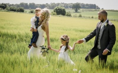 It doesn’t have to be big to be beautiful!  A Country Wedding for Brooke and Mat in Dudley with a Fun Family Feel