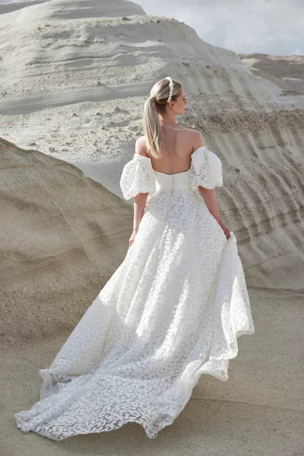 OPHELIA Sassi Holford