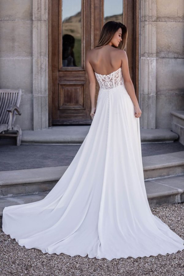 ALLURE BRIDAL - A1109