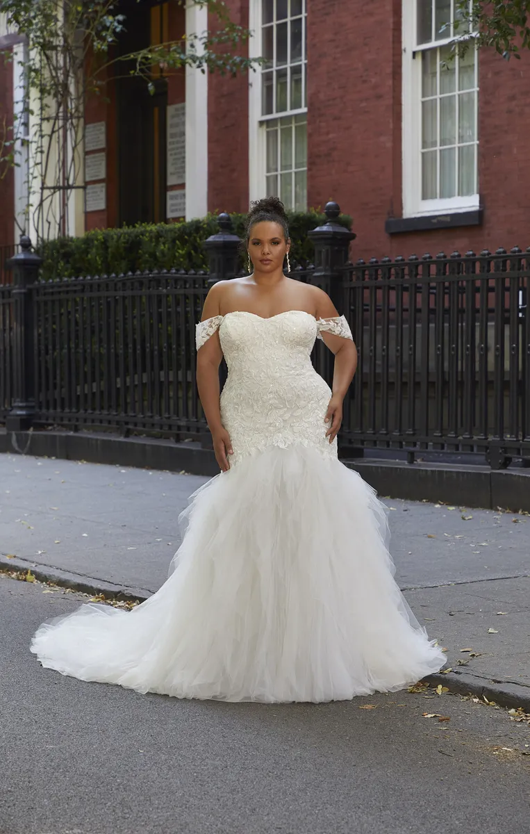 Fishtail Wedding Dresses - The Trend We Can't Stop Obsessing Over