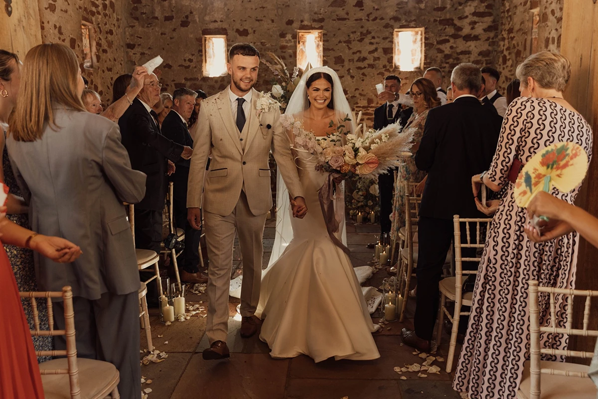 Featuring TDR Bride Amber Featuring TDR Bride Amber