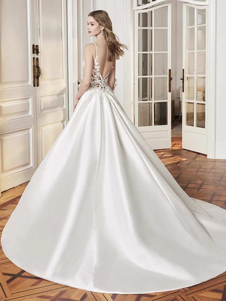 Whitley Étoile by Enzoani