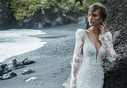 Ask the Experts: Ten Winter Wedding Dresses to Inspire your Snowy Ceremony  - Boho Wedding Blog