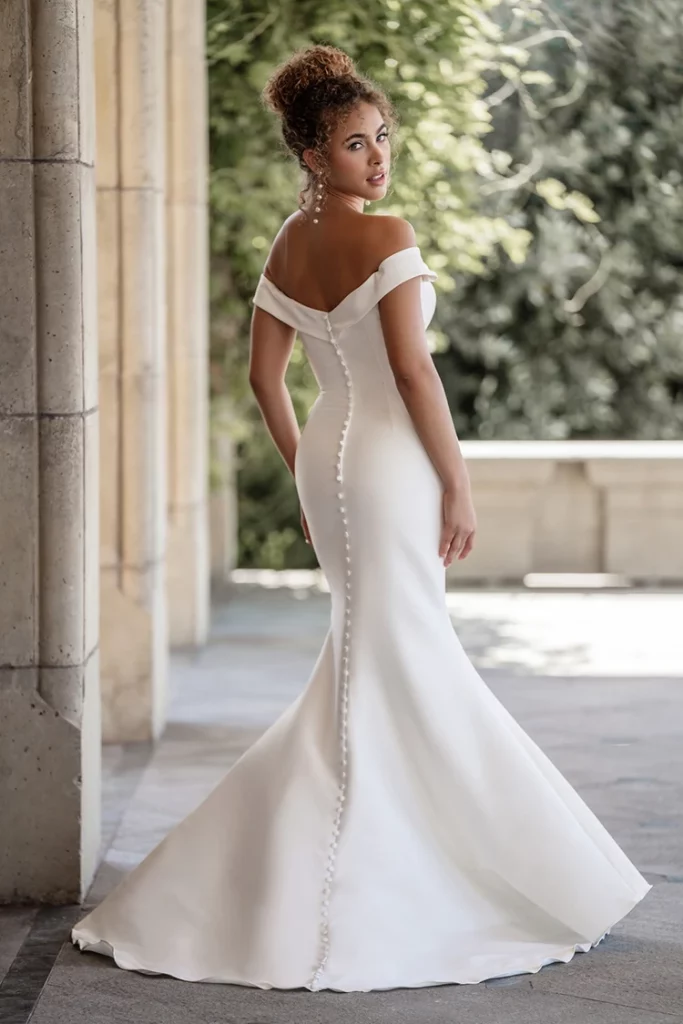 A1113 Allure Bridal
