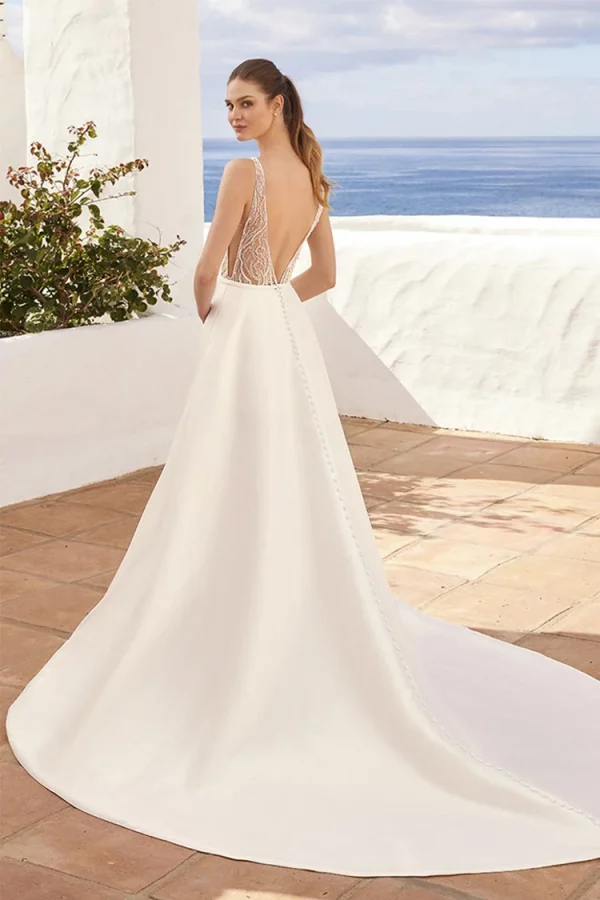 Christina – Love by Enzoani