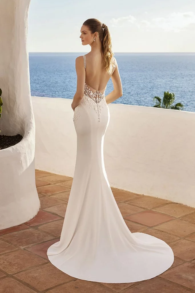 CLARA – Love by Enzoani