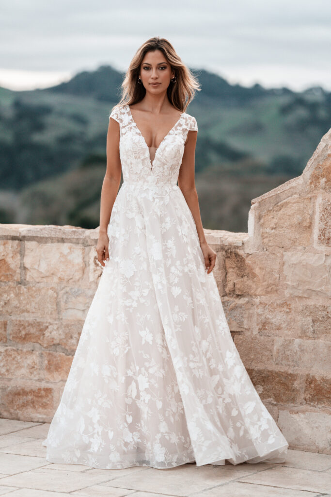 A1255WLS - Allure Bridal